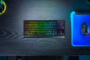 Razer lança BlackWidow V4 Tenkeyless HyperSpeed: teclado gamer sem fio com foco em desempenho e personalização