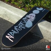 Naughty Dog comemora 40 anos com skates colecionáveis inspirados em clássicos do estúdio