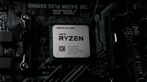 AMD prepara lançamento do Ryzen 9 9950X3D2 com 192 MB de cache L3, prometendo desempenho recorde para desktops