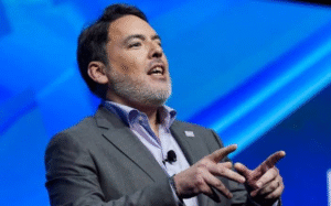Ex-chefe da PlayStation critica foco da Sony em jogos live service