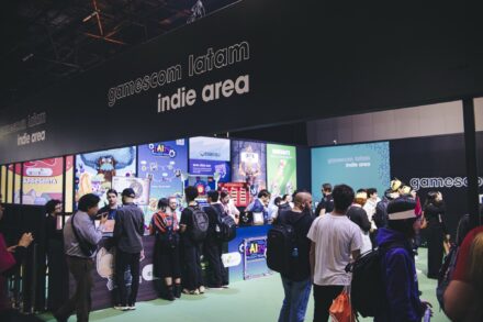 gamescom latam impulsiona a conexão entre games e cinema na CCXP25