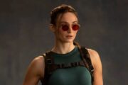 Série Tomb Raider ganha primeira imagem de Sophie Turner como Lara Croft