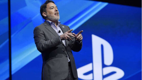 Ex-chefe da PlayStation defende estratégia de ports no PC e critica mudanças recentes da Sony